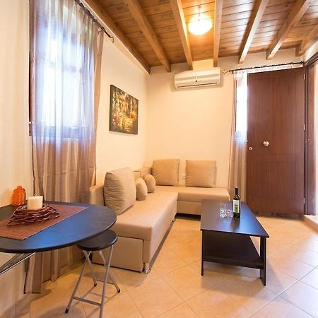 3 Charites Old Town Apartment Rhodes City Exterior photo